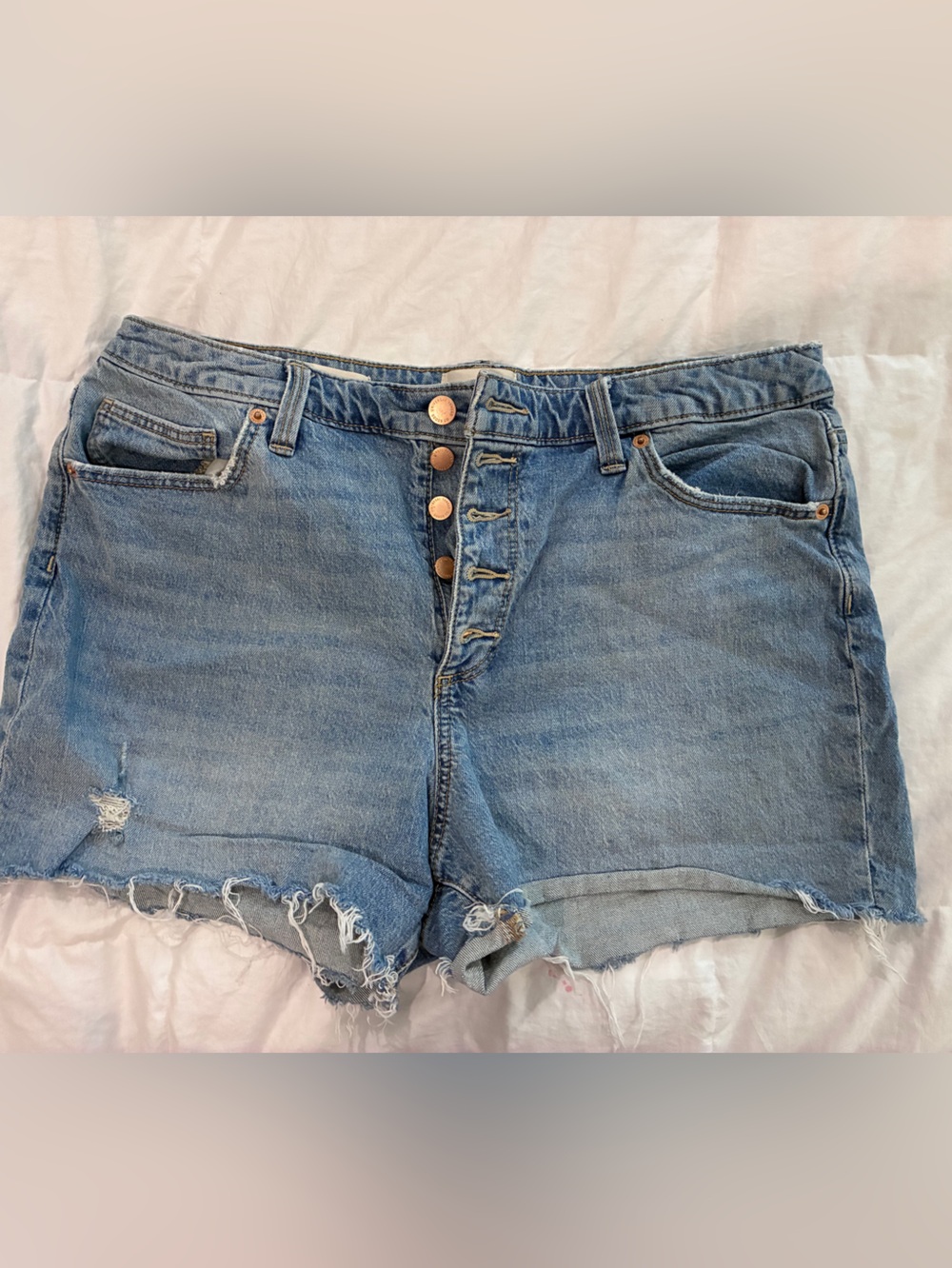 Universal Thread Light Blue Button-Front Distressed Denim Vintage MIDI Shorts